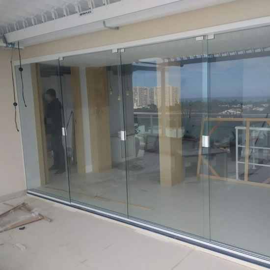 Projetos em Vidro, Produção e Instalação de Vidros, Vidros Personalizados em Itaipu, Serra Grande, Niterói, RJ