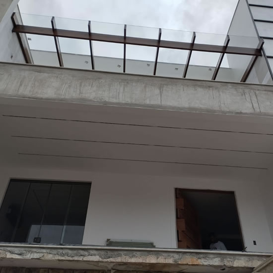 Pergolados e Coberturas em Vidro, Pergolado de Vidro Temperado, Pergolado de Vidro e Alumínio, Pergolado em Niterói, RJ