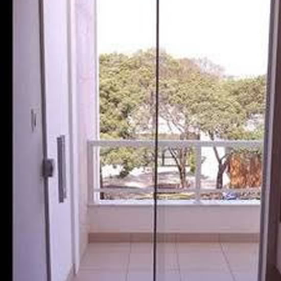 Portas de Vidro, Janelas de Vidro, Portões de Vidro e Esquadrias em Niterói e RJ
