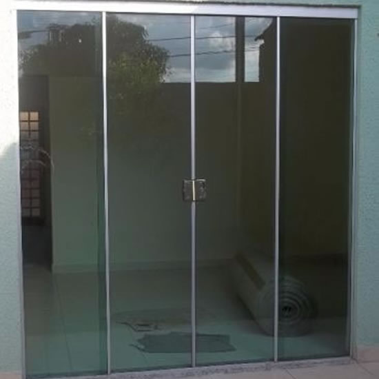 Portas de Vidro, Janelas de Vidro, Portões de Vidro e Esquadrias em Niterói e RJ