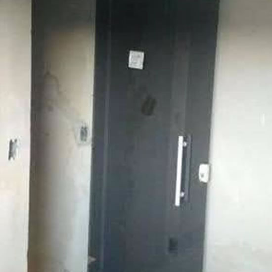 Portas de Vidro, Janelas de Vidro, Portões de Vidro e Esquadrias em Niterói e RJ