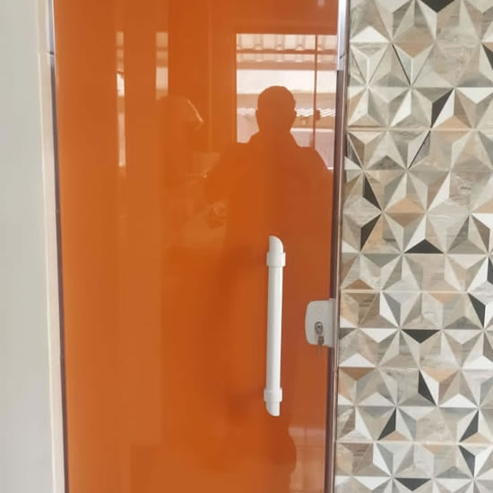 Portas de Vidro, Janelas de Vidro, Portões de Vidro e Esquadrias em Niterói e RJ